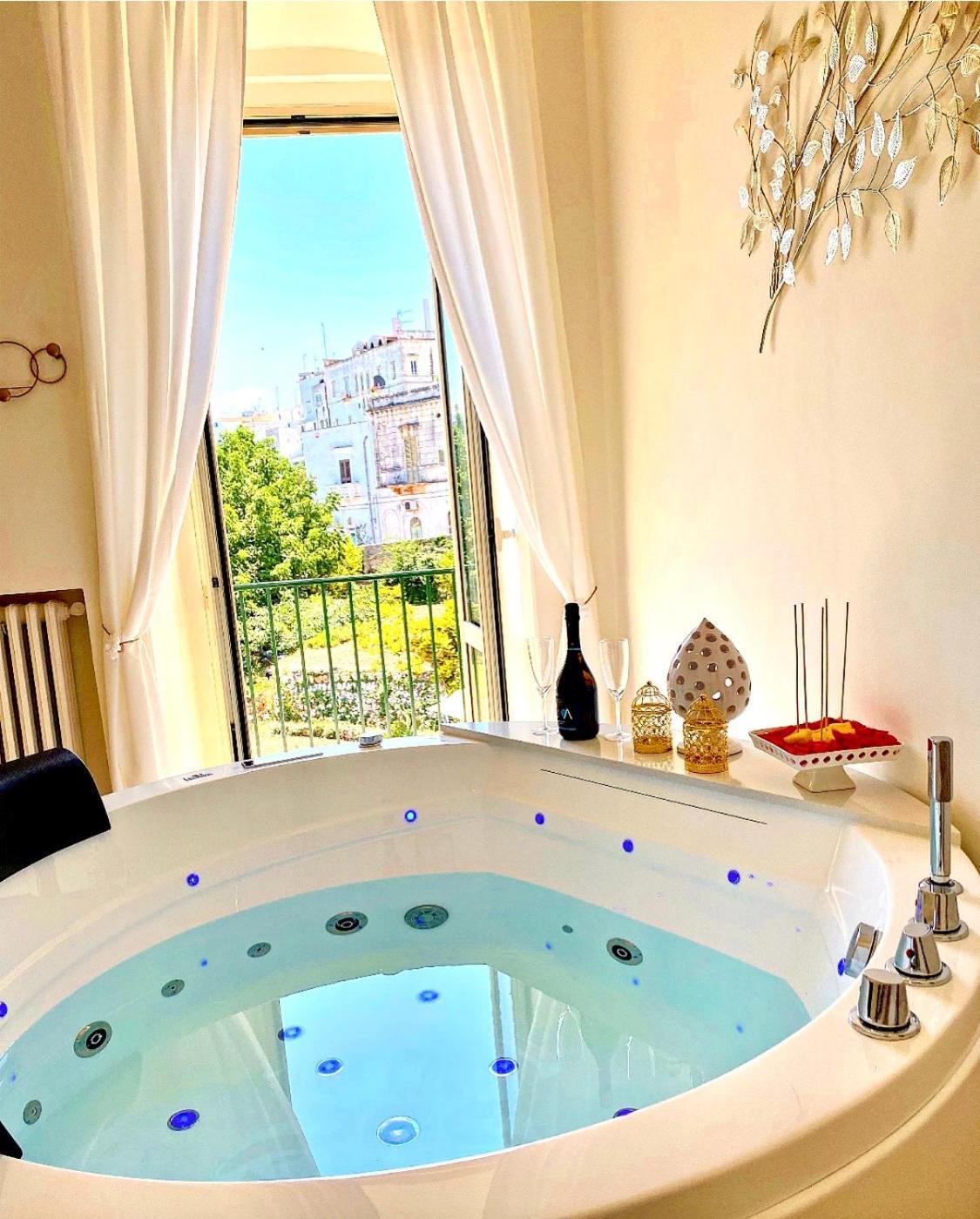 Suite La Terrazza Di Don Peppino Ostuni Exterior foto
